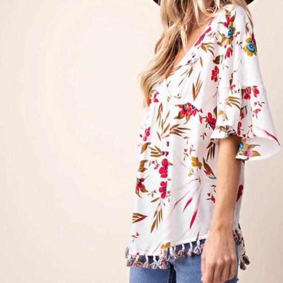 Boho Floral Print Butterfly Sleeve Tassel Hem Blouse - Picture 2 of 3